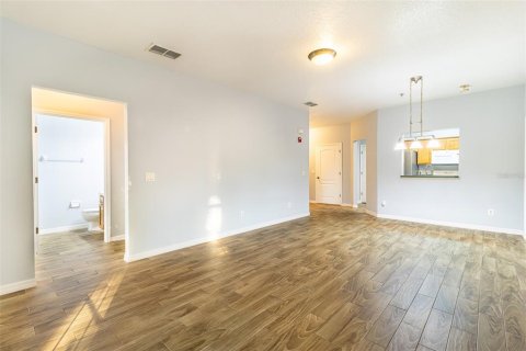 Condominio en venta en Orlando, Florida, 3 dormitorios, 125.51 m2 № 1190918 - foto 4