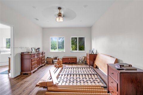 Casa en venta en Miami, Florida, 3 dormitorios, 263.01 m2 № 1078196 - foto 10