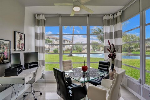 Copropriété à vendre à Lauderdale Lakes, Floride: 2 chambres, 87.7 m2 № 1078198 - photo 19