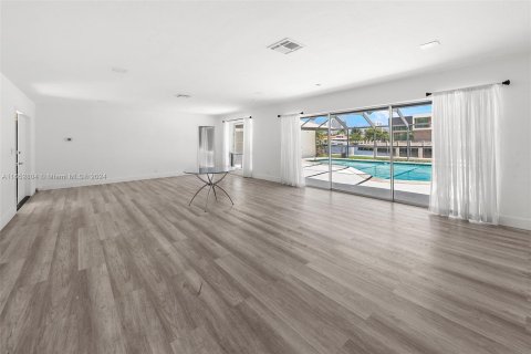 Villa ou maison à vendre à Hallandale Beach, Floride: 2 chambres, 159.33 m2 № 1347921 - photo 8