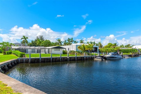 Villa ou maison à vendre à Hallandale Beach, Floride: 2 chambres, 159.33 m2 № 1347921 - photo 7