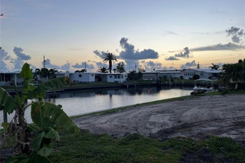 Terreno en venta en North Port, Florida № 1262862 - foto 4