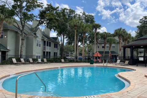 Condo in Orlando, Florida, 2 bedrooms  № 1424369 - photo 11