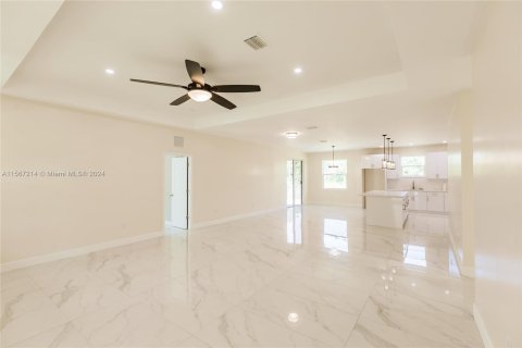 Villa ou maison à vendre à Clewiston, Floride: 3 chambres, 188.41 m2 № 1104155 - photo 18