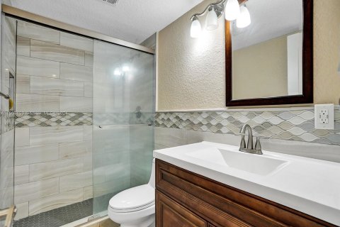 Copropriété à vendre à Pembroke Pines, Floride: 2 chambres, 145.86 m2 № 1104154 - photo 29