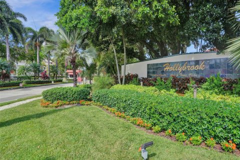 Copropriété à vendre à Pembroke Pines, Floride: 2 chambres, 145.86 m2 № 1104154 - photo 3