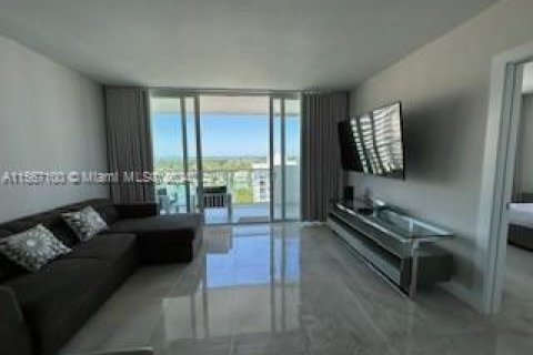 Condo in Miami Beach, Florida, 2 bedrooms  № 1104106 - photo 7