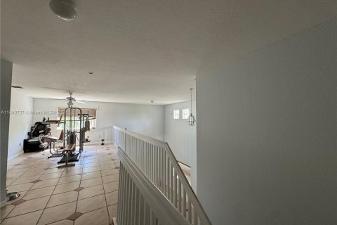 House in Homestead, Florida 5 bedrooms, 265.89 sq.m. № 1316406 - photo 7