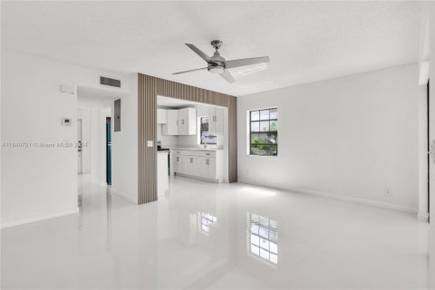 Copropriété à vendre à Deerfield Beach, Floride: 3 chambres, 120.77 m2 № 1316404 - photo 10