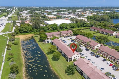 Condo in Deerfield Beach, Florida, 3 bedrooms  № 1316404 - photo 28