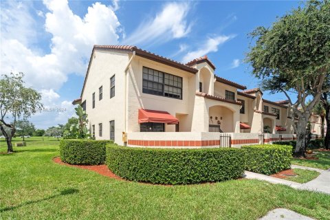 Copropriété à vendre à Deerfield Beach, Floride: 3 chambres, 120.77 m2 № 1316404 - photo 2