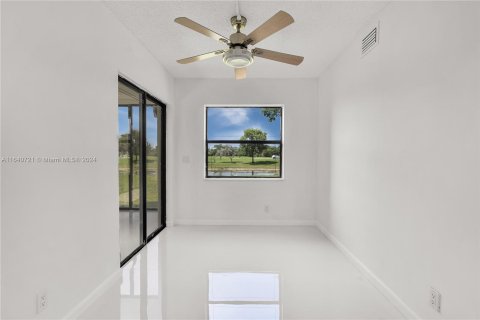 Copropriété à vendre à Deerfield Beach, Floride: 3 chambres, 120.77 m2 № 1316404 - photo 11