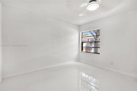 Copropriété à vendre à Deerfield Beach, Floride: 3 chambres, 120.77 m2 № 1316404 - photo 15