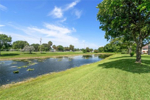 Copropriété à vendre à Deerfield Beach, Floride: 3 chambres, 120.77 m2 № 1316404 - photo 30