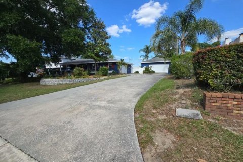 House in Brandon, Florida 4 bedrooms, 233 sq.m. № 1144754 - photo 20