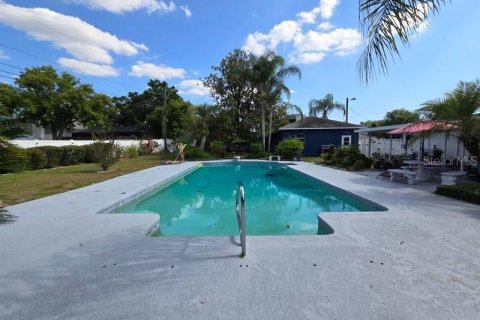 Villa ou maison à vendre à Brandon, Floride: 4 chambres, 233 m2 № 1144754 - photo 13