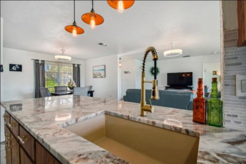 Casa en venta en Port Charlotte, Florida, 3 dormitorios, 157.93 m2 № 577372 - foto 26