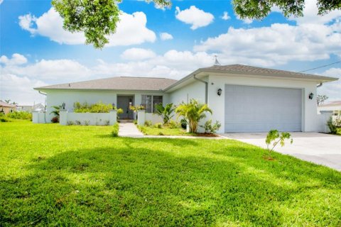 Casa en venta en Port Charlotte, Florida, 3 dormitorios, 157.93 m2 № 577372 - foto 15