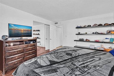 Condo in Fort Lauderdale, Florida, 1 bedroom  № 1395846 - photo 21