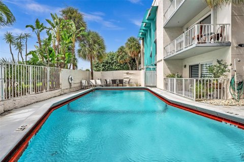 Condo in Fort Lauderdale, Florida, 1 bedroom  № 1395846 - photo 24