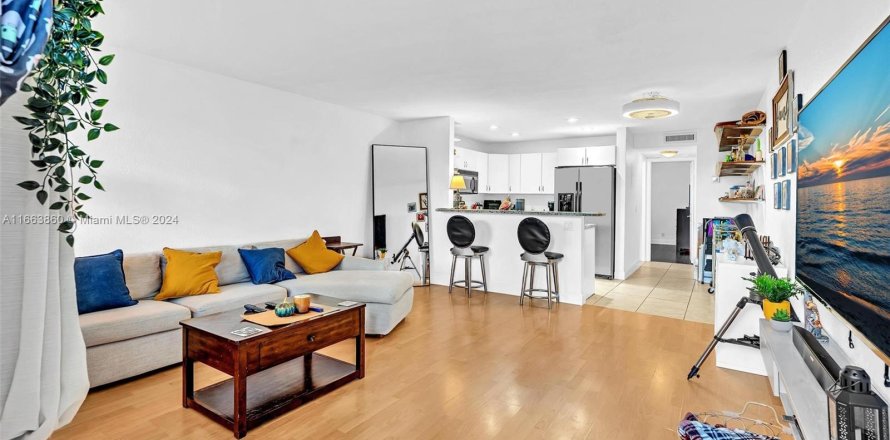 Condo in Fort Lauderdale, Florida, 1 bedroom  № 1395846