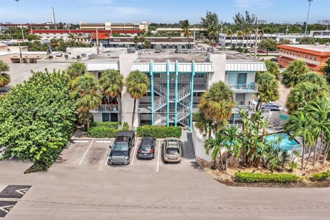 Condo in Fort Lauderdale, Florida, 1 bedroom  № 1395846 - photo 26