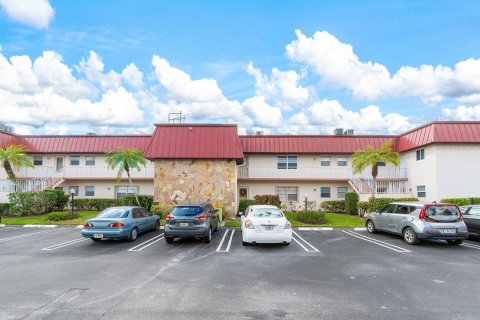 Copropriété à vendre à Royal Palm Beach, Floride: 2 chambres, 101.08 m2 № 837768 - photo 22