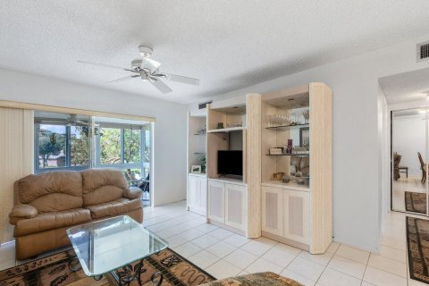 Copropriété à vendre à Royal Palm Beach, Floride: 2 chambres, 101.08 m2 № 837768 - photo 17