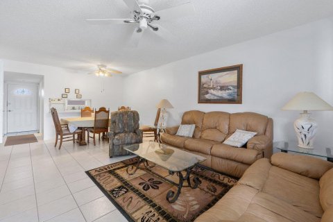 Copropriété à vendre à Royal Palm Beach, Floride: 2 chambres, 101.08 m2 № 837768 - photo 20