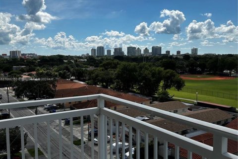 Condominio en venta en Miami, Florida, 2 dormitorios, 99.59 m2 № 1380380 - foto 3