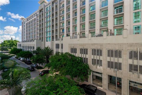 Condo in Coral Gables, Florida, 1 bedroom  № 1380381 - photo 15