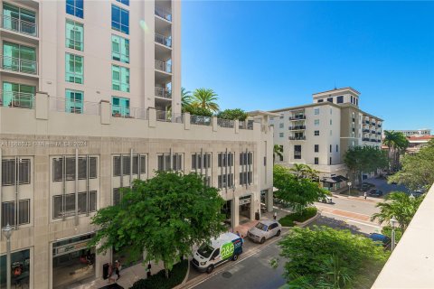 Condo in Coral Gables, Florida, 1 bedroom  № 1380381 - photo 14