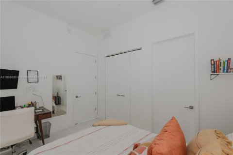 Condo in Coral Gables, Florida, 1 bedroom  № 1380381 - photo 6