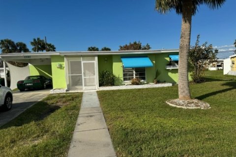 House in Port Charlotte, Florida 1 bedroom, 80.36 sq.m. № 1416510 - photo 1