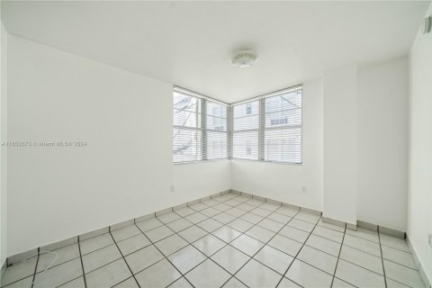 Condominio en venta en Miami Beach, Florida, 2 dormitorios, 87.33 m2 № 1345947 - foto 18