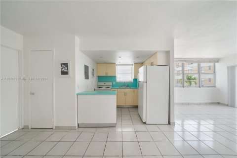 Condominio en venta en Miami Beach, Florida, 2 dormitorios, 87.33 m2 № 1345947 - foto 7