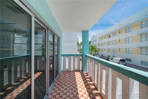 Condominio en venta en Miami Beach, Florida, 2 dormitorios, 87.33 m2 № 1345947 - foto 21