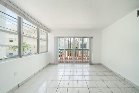 Condominio en venta en Miami Beach, Florida, 2 dormitorios, 87.33 m2 № 1345947 - foto 5