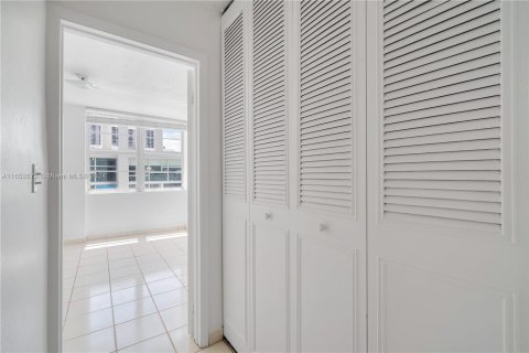 Condominio en venta en Miami Beach, Florida, 2 dormitorios, 87.33 m2 № 1345947 - foto 12