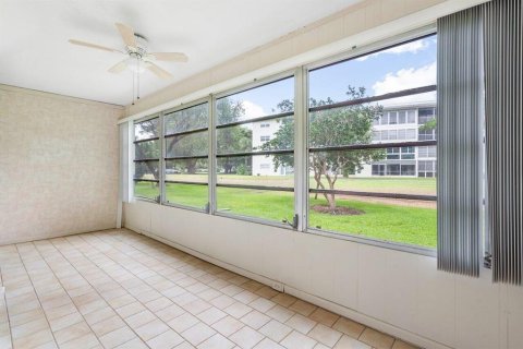Copropriété à vendre à Coconut Creek, Floride: 2 chambres, 107.95 m2 № 673054 - photo 6