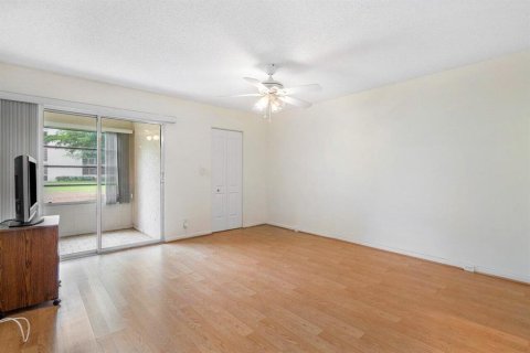 Condominio en venta en Coconut Creek, Florida, 2 dormitorios, 107.95 m2 № 673054 - foto 10