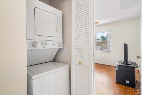 Condominio en venta en Coconut Creek, Florida, 2 dormitorios, 107.95 m2 № 673054 - foto 11