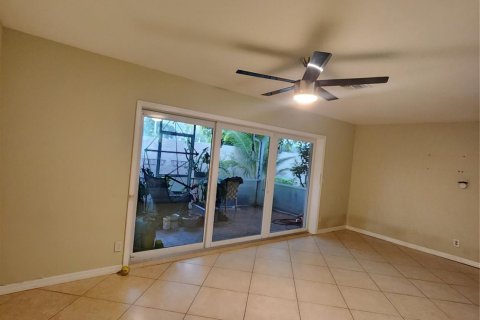 Townhouse in Deerfield Beach, Florida 3 bedrooms, 132.2 sq.m. № 1225665 - photo 24