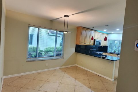 Touwnhouse à vendre à Deerfield Beach, Floride: 3 chambres, 132.2 m2 № 1225665 - photo 16