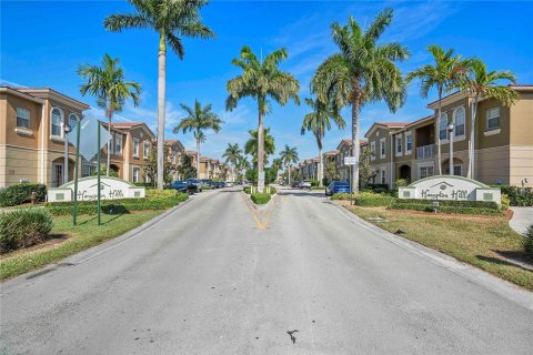 Touwnhouse à vendre à Tamarac, Floride: 3 chambres, 131.64 m2 № 1225704 - photo 28