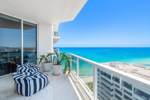 Condominio en venta en Bal Harbour, Florida, 3 dormitorios, 271.09 m2 № 1221691 - foto 19