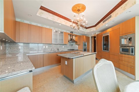 Copropriété à vendre à Sunny Isles Beach, Floride: 4 chambres, 346.99 m2 № 1377160 - photo 16