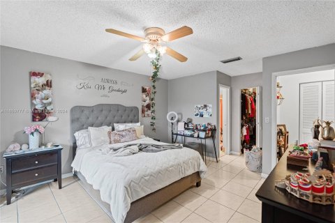 Touwnhouse à vendre à Hialeah, Floride: 2 chambres, 116.13 m2 № 1333532 - photo 30