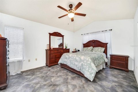 Villa ou maison à vendre à Kissimmee, Floride: 3 chambres, 151.06 m2 № 1301437 - photo 3