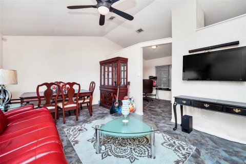 Casa en venta en Kissimmee, Florida, 3 dormitorios, 151.06 m2 № 1301437 - foto 20